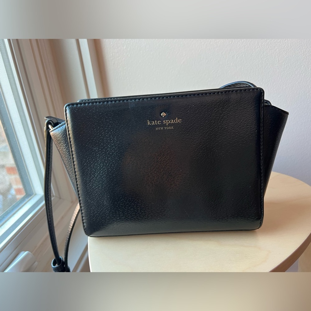 NWOT Kate Spade Crossbody - Black leather gorgeous classic bag - versatile